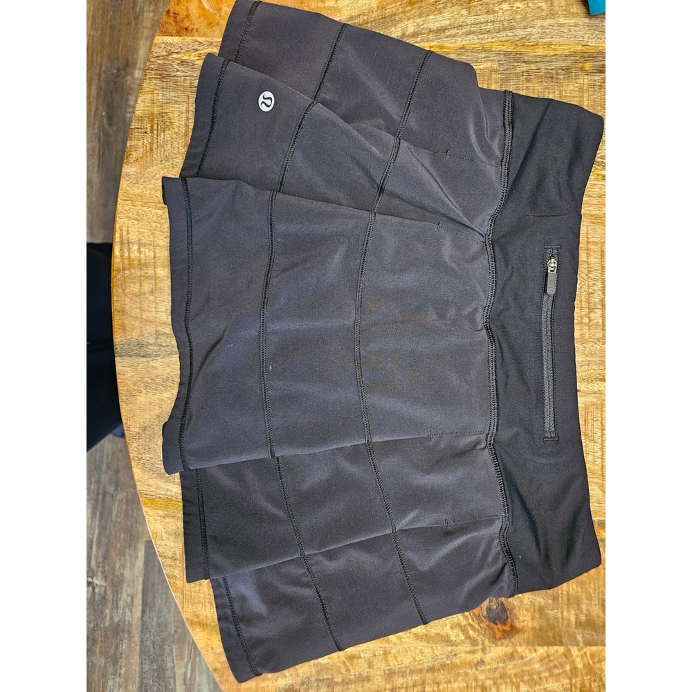 Excellent condition Lululemon Pace Rival Regular Black Tennis Running Skort Sz 4